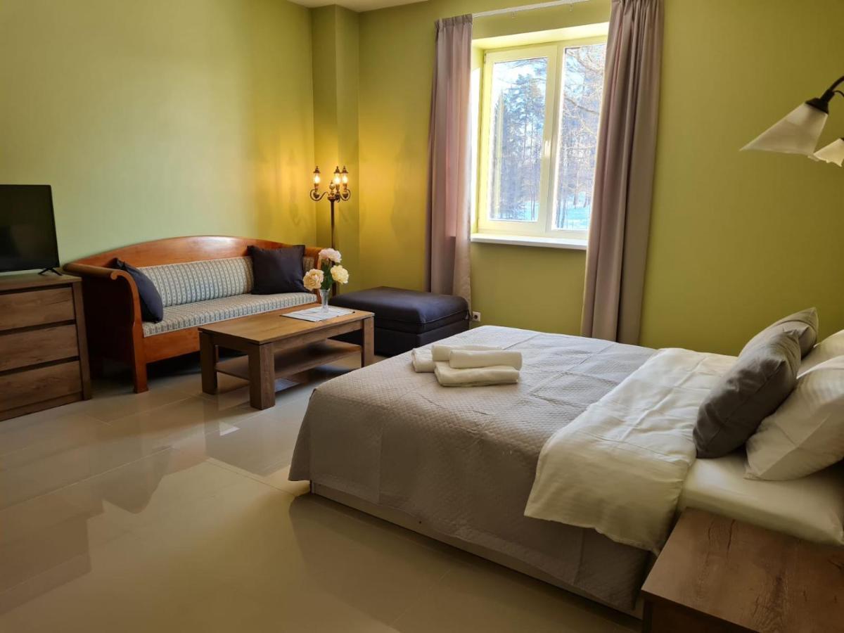 Grundenberga Hotel With Self Check-In Baldone エクステリア 写真
